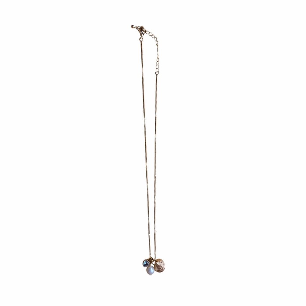 Elegant Blue and Silver Pendant Necklace
